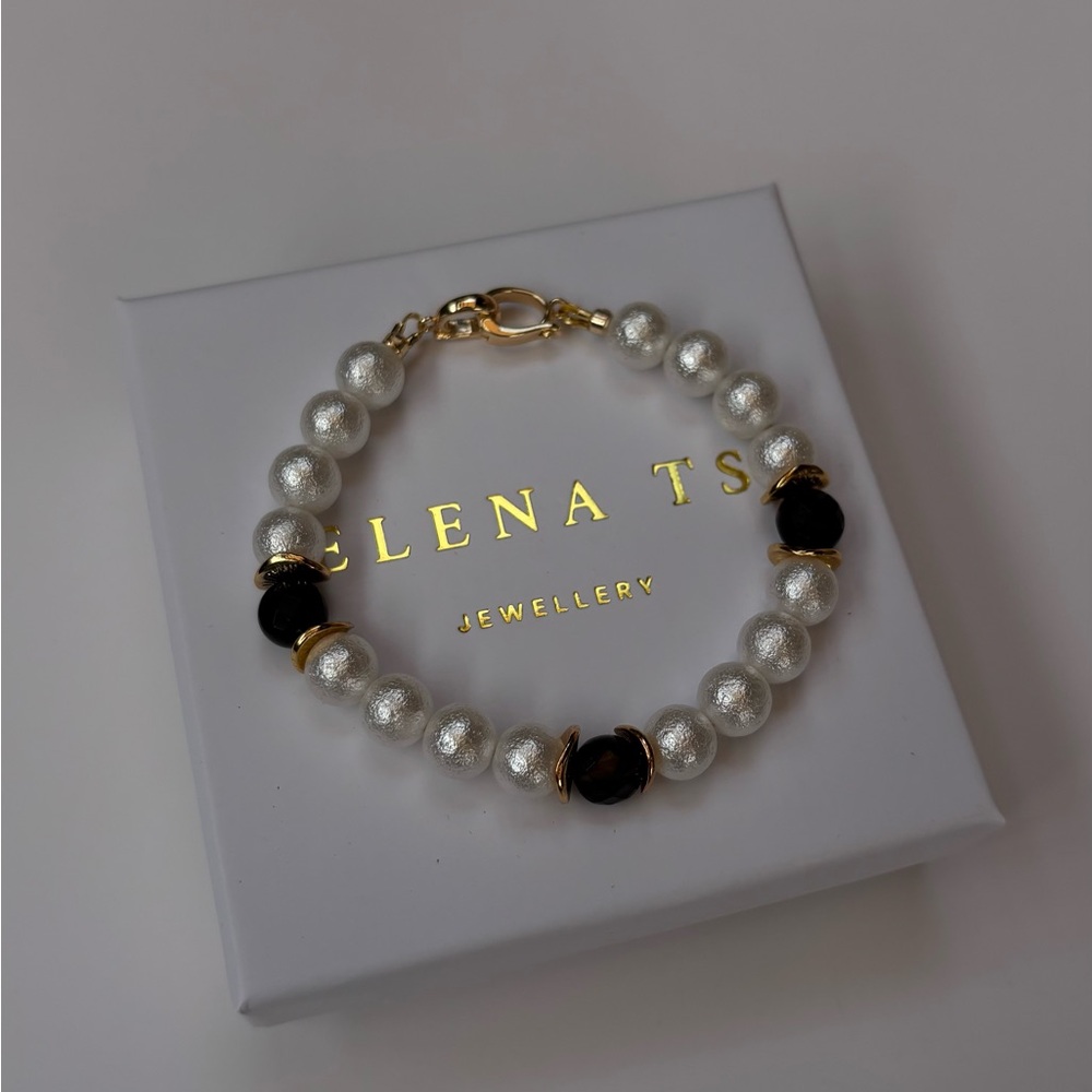 10 Pearl Bracelet Black Agate Stone